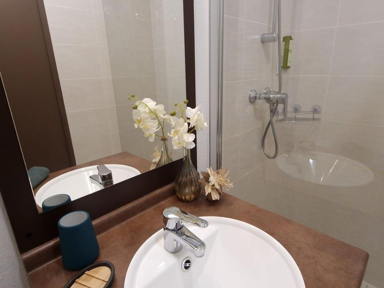 Nid D'Aven Charmante Maison, Piscine De Fevrier A Octobre 1-6P Dans Residence Пон-Авен Екстериор снимка